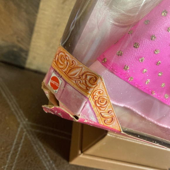 Rapunzel Barbie Doll 26757 Vintage Mattel 1999 Pink Dress Box Damage New - Picture 5 of 15